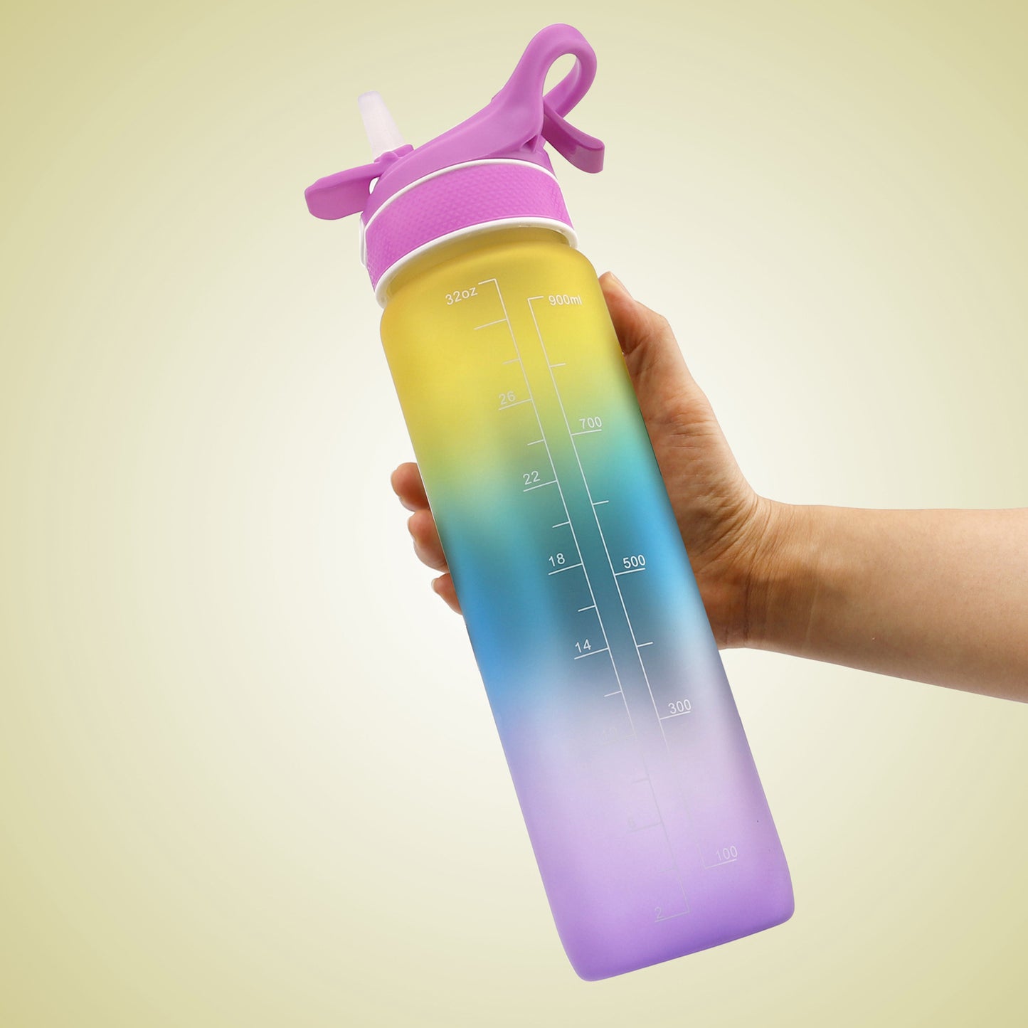 Vattenflaska med svalkande spray (1L)